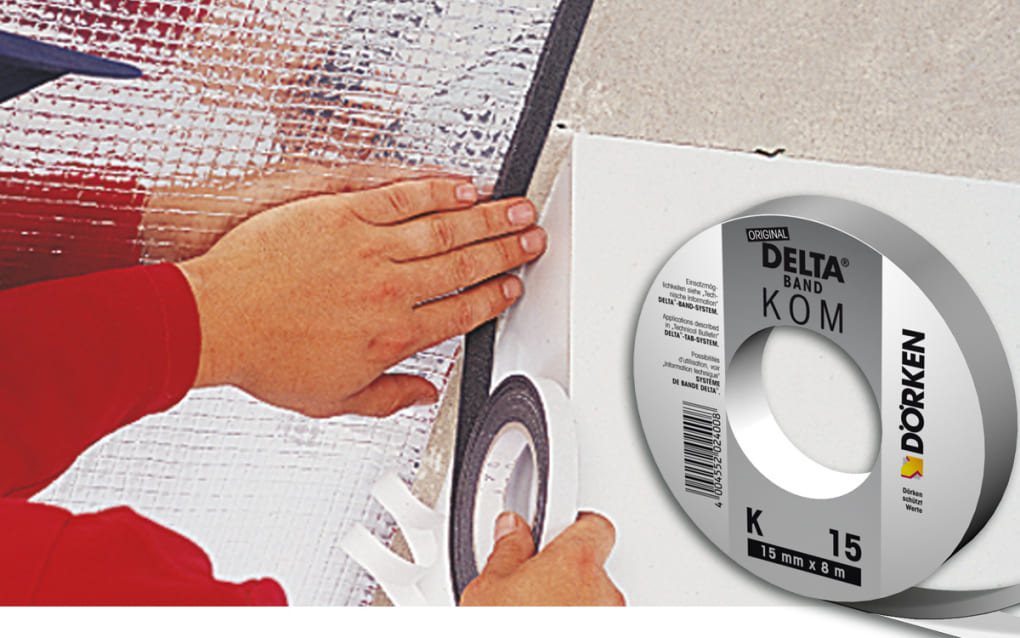 DELTA-KOM-BAND K 15 самоклеящаяся уплотнительная лента (ПСУЛ) для примыкания пароизоляции к  стенам. Требуется применение прижимного бруска.